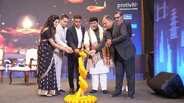 Lamp lighting at the GCC Leadership Summit 2026